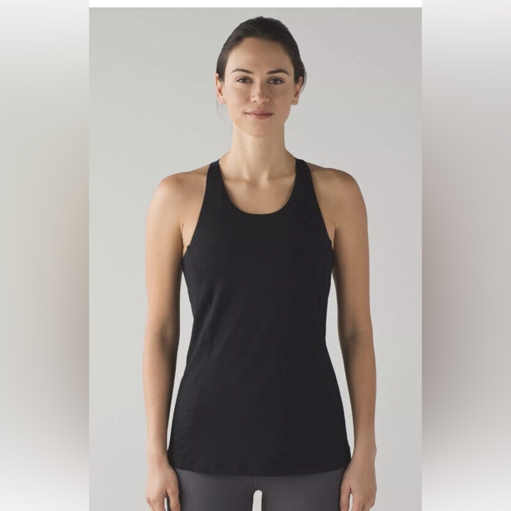 Lululemon Hit It Tank
🖤Black
